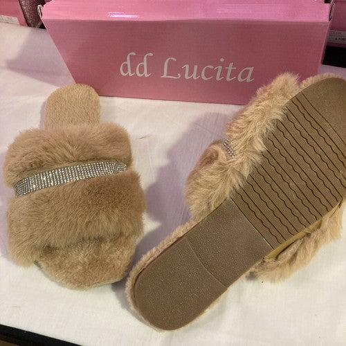 NIB dd Lucita Size 6.5 Camel Faux Fur Bling Slipper Fuzzy Warm Women Brown 6-1/2