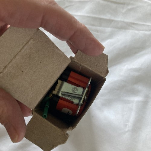 Leviton 4700-IG Duplex Receptacle Locking Blade L6-15R 15A 250V 2P3W Isolated Gr