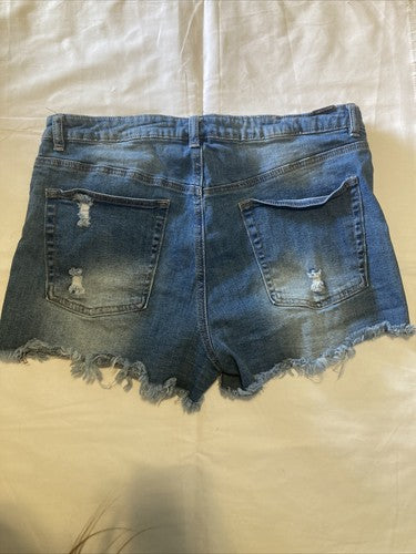 Almost Famous Distressed Jean Women Short Size 13 Jeans Short Pants Graffiti