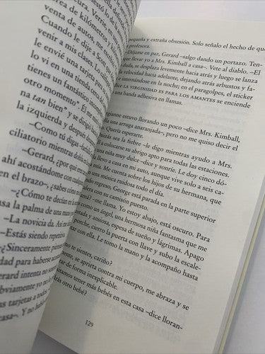 BOOK: Anagramas Lorrie Moore Traduccion De Cecilia Pavon Spanish