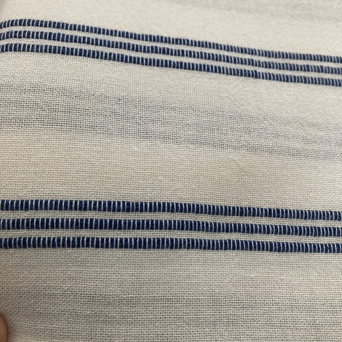NEW 70â ROUND TABLECLOTH Threshold Target WHITE W/ NAVY BLUE STRIPES Oeko-Tex