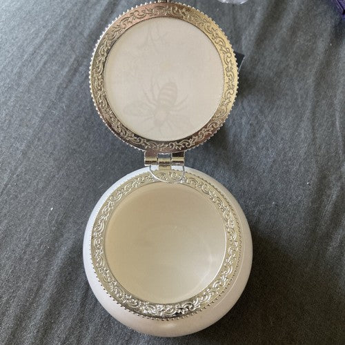 NEW Honey Bee Trinket Pill Box Domed Hinged White Ceramic 2.5â W x 1.5" H Bumble