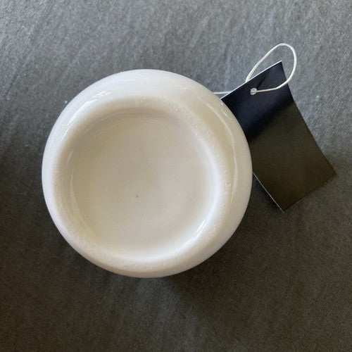 NEW Honey Bee Trinket Pill Box Domed Hinged White Ceramic 2.5â W x 1.5" H Bumble