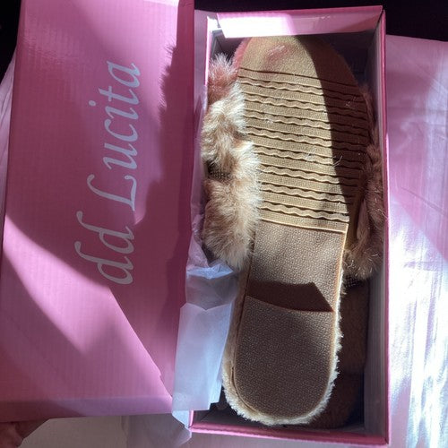 NIB dd Lucita Sz 9 Camel Faux Fur Bling Slippers Fuzzy Warm Women Brown