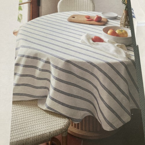 NEW 70â ROUND TABLECLOTH Threshold Target WHITE W/ NAVY BLUE STRIPES Oeko-Tex