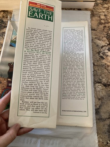 The Big Book of Questions & Answers Save the Earth (Hardcover) 1992 Vintage Kids