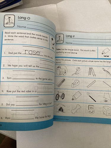 BOOK: Spectrum Phonics Grade 1 McGraw-Hill Learning Materials Homeschool Teacher