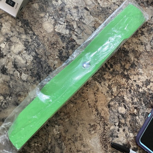 8TEN Lawn Razor Lawn Mower Blade C-BLD-0017 Green 19âL 2-5/8âW 0.197âT
