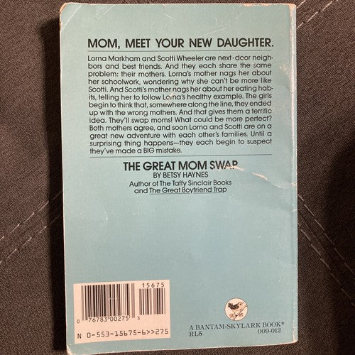 The Great Mom Swap BOOK by Betsy Haynes (1986, Digest Paperback)