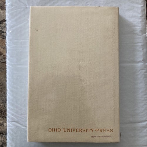 BOOK: THE LITERARY CRITICISM OF HENRY JAMES Vintage 1981 Sarah B.Daugherty HC