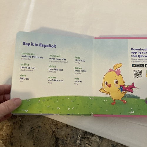 BOOK: Kiki Can! Kiki Puede! Bilingual Firsts Susie Jaramillo English/Spanish