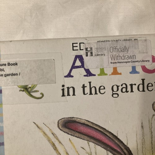 BOOK Alfie in the Garden by Debi Gliori (2014, Picture Book) Hardcover Used