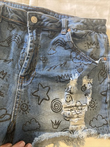 Almost Famous Distressed Jean Women Short Size 13 Jeans Short Pants Graffiti