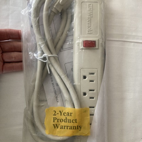 NEW Wiremold Plug-In Outlet Center Unit 6 Outlet Extension Cord Outlet 3 prong