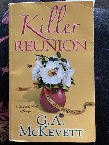 A Savannah Reid Mystery Ser.: Killer Reunion by G. A. McKevett (2017, Mass...