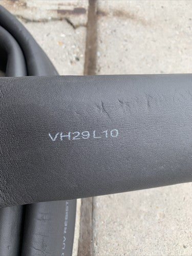 Pipe Insulation EPDM AEROCEL 25/50 UV resistant 2-3/8" x 3/8" 6ft VH29L10 73â L