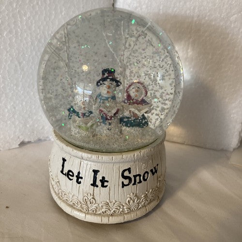 NEW Christmas âLet It Snowâ Snowglobe Glass Snowmen Caroling Music Polystone