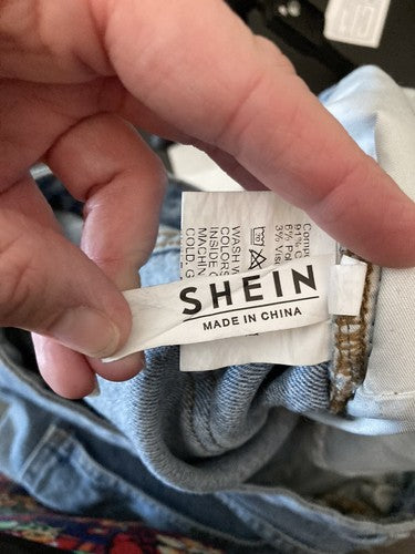 Shein Womenâs size XL 36x32 Distressed Wide Leg Jeans Blue Light Wash Denim