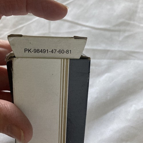 Leviton 4700-IG Duplex Receptacle Locking Blade L6-15R 15A 250V 2P3W Isolated Gr