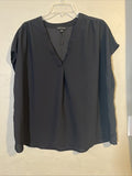 Banana Republic Ladies Short Sleeve V Neck Blouse 2XL Black Lightweight Pullover