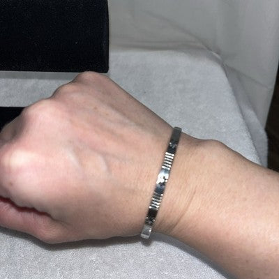 NEW Silver Bangle Bracelet Stars Quality Fashion Jewelry Valentines Anniversary