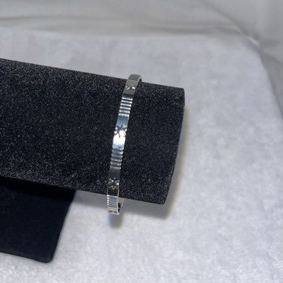 NEW Silver Bangle Bracelet Stars Quality Fashion Jewelry Valentines Anniversary