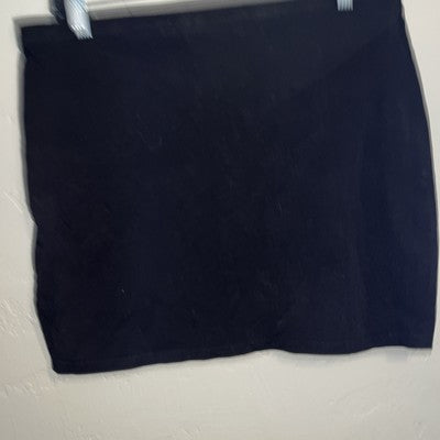 H&M Divided Black Women's Mini Skirt Size L Stretchy T-Shirt Material Fitting