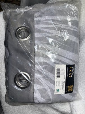 TOWN & COUNTRY LUXE Exclusive Home Catarina Layered Solid Room Darkening 63x52