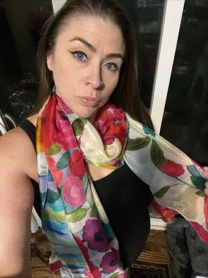 NEW Exclusively For Signals 100% Real Silk Scarf Garden Party floral pink flower