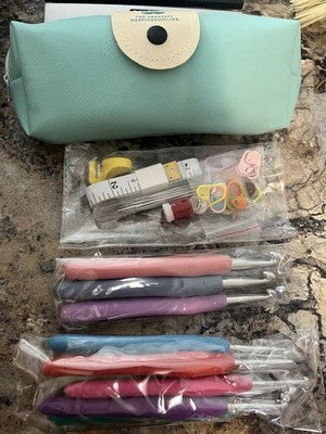 NEW Crochet Hooks Set Knitting Accessories Tools Case Aluminum knitting Needles