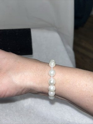 NEW Faux Pearl Bracelet Stretchy Design Fashion Jewelry Cute White Shine Bangle