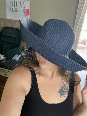 NWT Pretty Persuasions NAVY Women's Big Brim Paper Braid Hat Summer Hepburn Blue