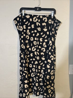 Long Flowy Plus Size Skirt Long Black (No tag) 22â Wide Zipper Closure SHEIN?