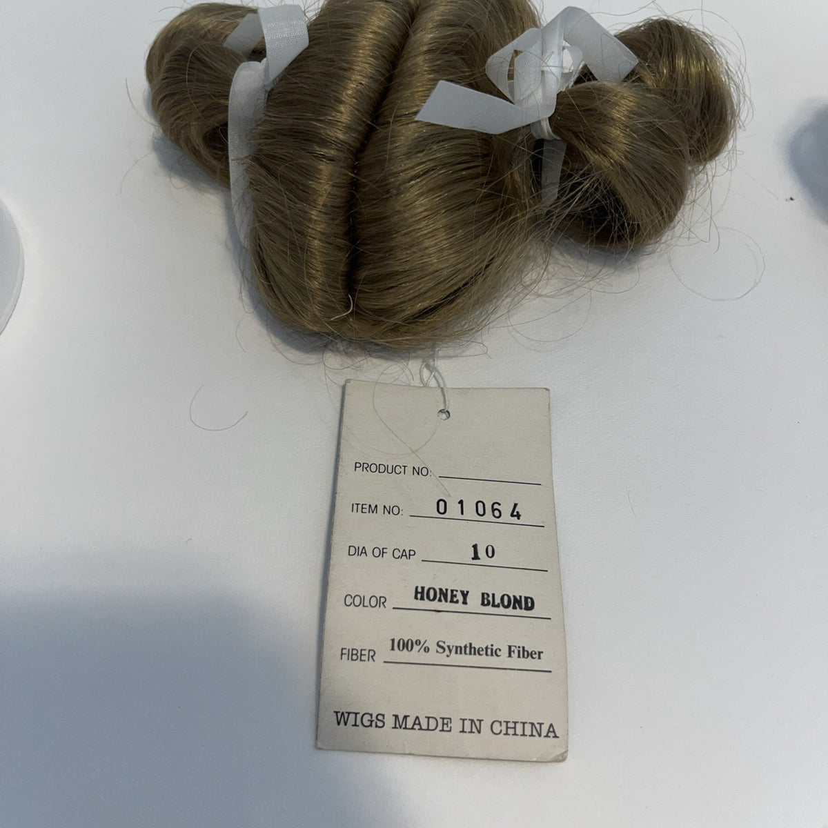 NWT Dollspart 10â Honey Blonde DOLL WIG synthetic short Pigtails Curly White Bow